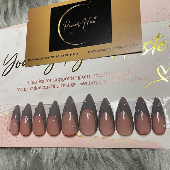 Classy set - Picture 4 of 4